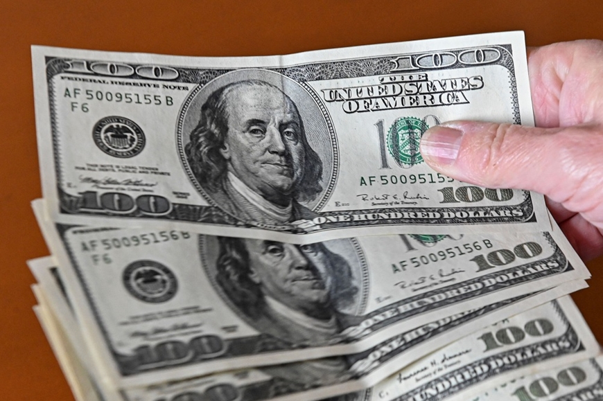 Tỷ giá USD hôm nay (1-12): Đồng USD bất ngờ bật tăng trở lại mốc 103