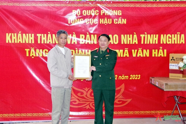 Tổng cục Hậu cần trao tặng nhà tình nghĩa tại tỉnh Cao Bằng