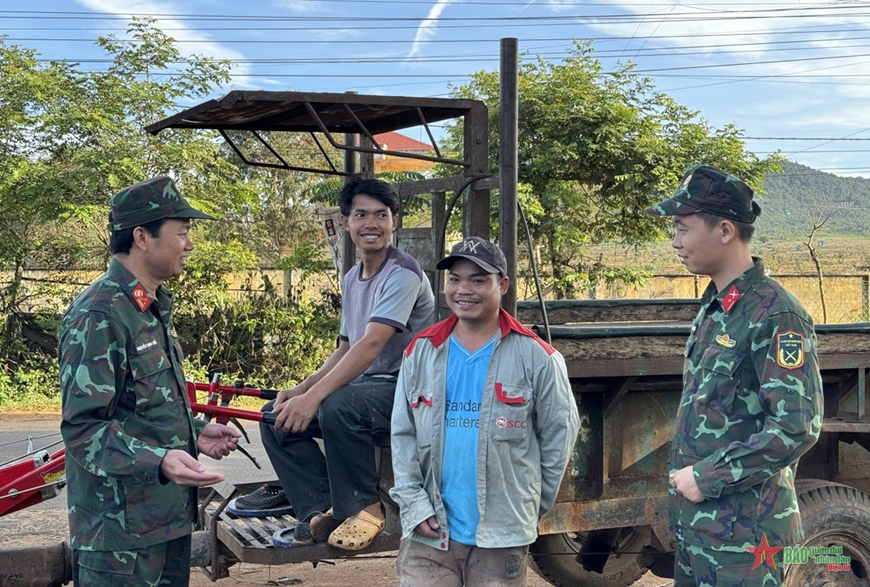 “Dân vận khéo” nơi địa bàn đóng quân