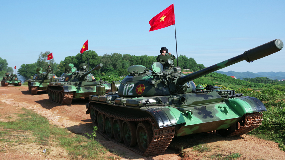 Ông cha ta đánh giặc: Dùng sào đẩy xe tăng