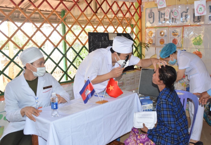 Trách nhiệm và tình cảm của quân đội hai nước Việt Nam - Campuchia