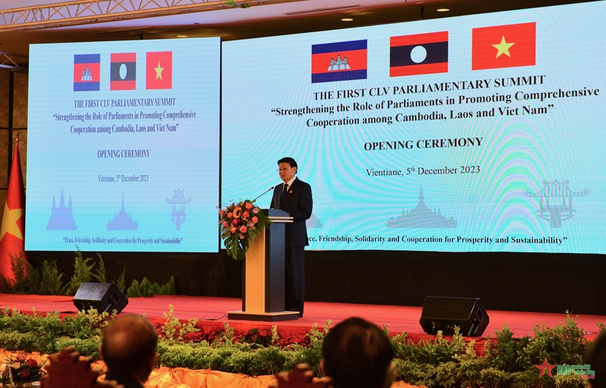 Chủ tịch Quốc hội Vương Đình Huệ dự Lễ khai mạc Hội nghị cấp cao Quốc hội 3 nước Campuchia-Lào-Việt Nam