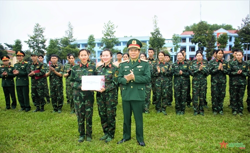 Thượng tướng Nguyễn Tân Cương kiểm tra Lữ đoàn K3, Tổng cục II