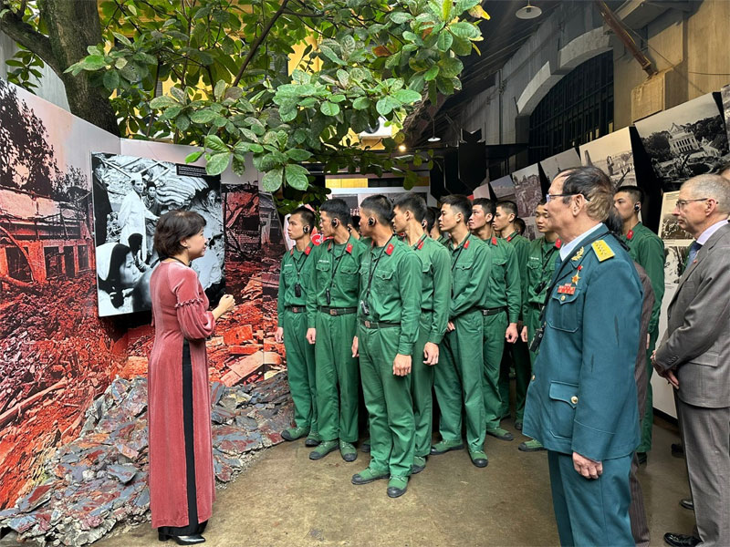 Chiến thắng “Hà Nội-Điện Biên Phủ trên không”