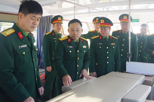 Bộ CHQS tỉnh Quảng Ninh: Kiểm tra vận hành tàu Quân y - Cứu nạn tốc độ cao