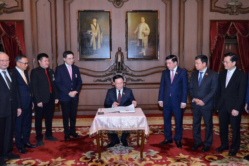 Chủ tịch Quốc hội Vương Đình Huệ: Việt Nam, Thái Lan cần tiếp tục hợp tác, hỗ trợ, bổ sung cho nhau