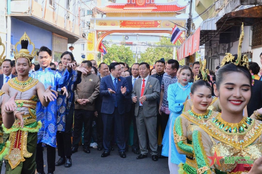 Chủ tịch Quốc hội Vương Đình Huệ dự Lễ khai trương Phố Việt Nam tại Udon Thani, Thái Lan