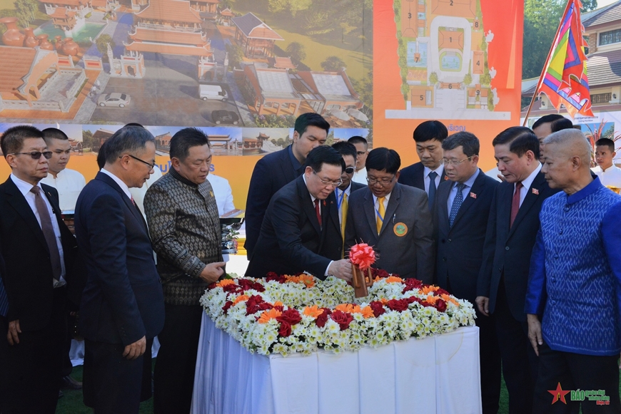 Chủ tịch Quốc hội Vương Đình Huệ dự Lễ khởi công dự án mở rộng Khu di tích Chủ tịch Hồ Chí Minh tại Udon Thani giai đoạn 2