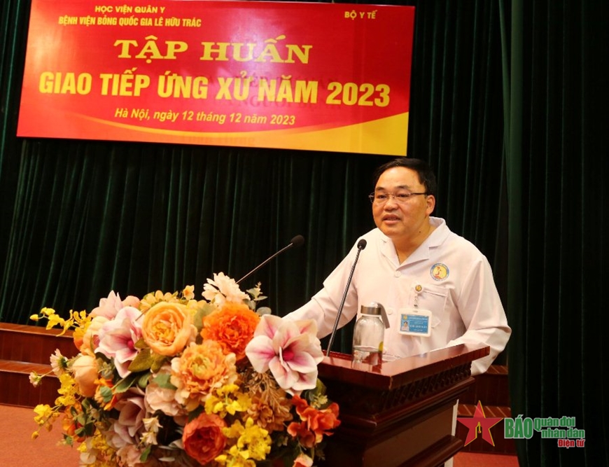 Bệnh viện Bỏng Quốc gia Lê Hữu Trác tập huấn quy tắc ứng xử cho cán bộ, nhân viên, chiến sĩ