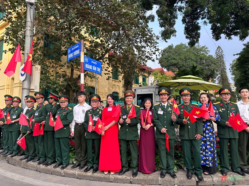 Tổng Bí thư, Chủ tịch Trung Quốc Tập Cận Bình đến Hà Nội, bắt đầu chuyến thăm cấp Nhà nước tới Việt Nam