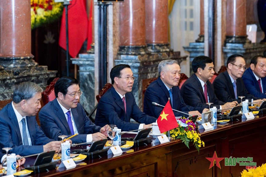 <a title="Báo Quân đội nhân dân | Tin tức quân đội, quốc phòng | Bảo vệ Tổ quốc" style="text-align:center;" href="https://www.qdnd.vn"><img src="https://file3.qdnd.vn/data/images/0/2021/08/11/linh/bannerv2.png" class="vllogo"></a>