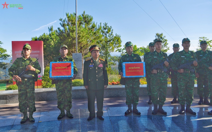 <a title="Báo Quân đội nhân dân | Tin tức quân đội, quốc phòng | Bảo vệ Tổ quốc" style="text-align:center;" href="https://www.qdnd.vn"><img src="https://file3.qdnd.vn/data/images/0/2021/08/11/linh/bannerv2.png" class="vllogo"></a>