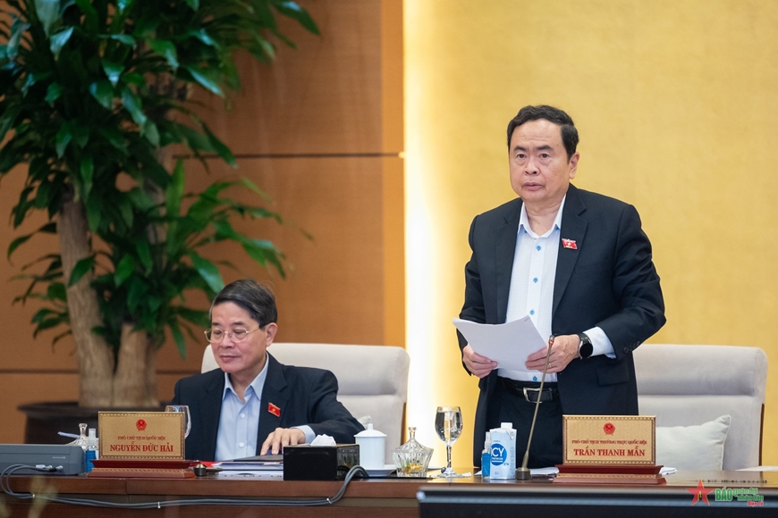 <a title="Báo Quân đội nhân dân | Tin tức quân đội, quốc phòng | Bảo vệ Tổ quốc" style="text-align:center;" href="https://www.qdnd.vn"><img src="https://file3.qdnd.vn/data/images/0/2021/08/11/linh/bannerv2.png" class="vllogo"></a>