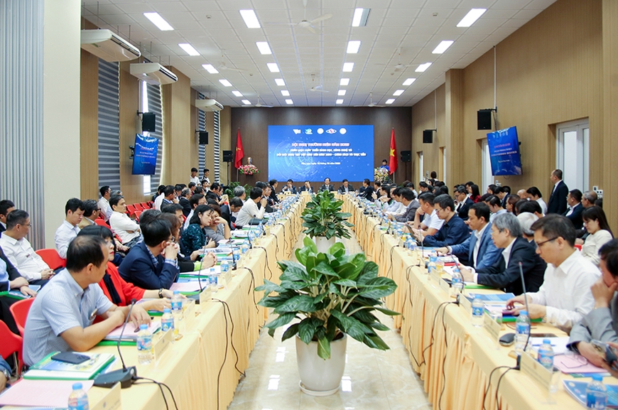 <a title="Báo Quân đội nhân dân | Tin tức quân đội, quốc phòng | Bảo vệ Tổ quốc" style="text-align:center;" href="https://www.qdnd.vn"><img src="https://file3.qdnd.vn/data/images/0/2021/08/11/linh/bannerv2.png" class="vllogo"></a>