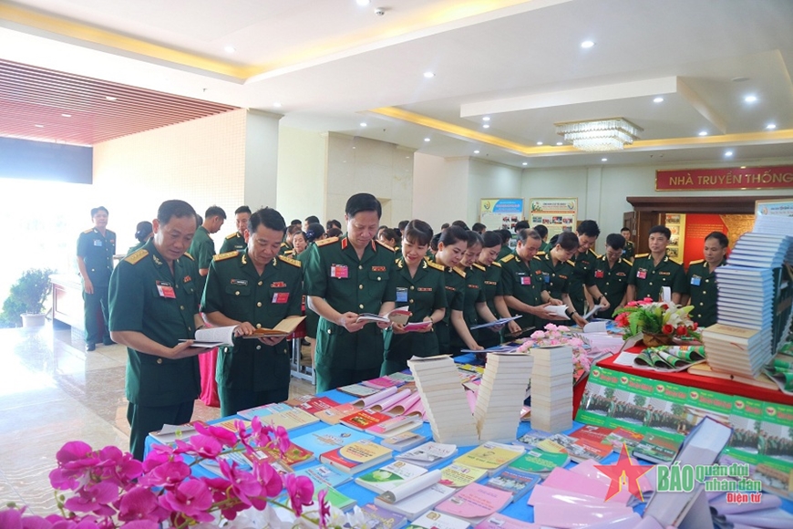 Lan tỏa văn hóa đọc tại Trường Sĩ quan Chính trị