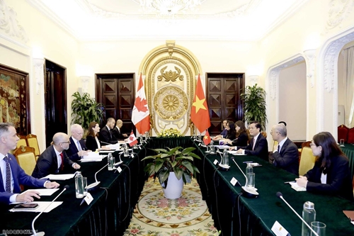 Tham khảo chính trị Việt Nam - Canada cấp Thứ trưởng Ngoại giao lần thứ ba 