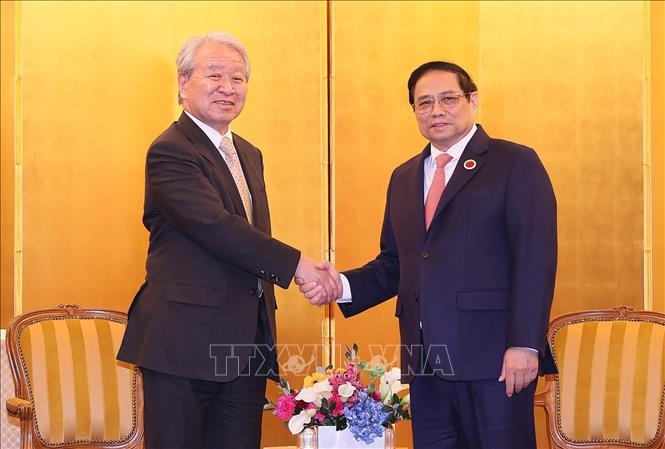 <a title="Báo Quân đội nhân dân | Tin tức quân đội, quốc phòng | Bảo vệ Tổ quốc" style="text-align:center;" href="https://www.qdnd.vn"><img src="https://file3.qdnd.vn/data/images/0/2021/08/11/linh/bannerv2.png" class="vllogo"></a>