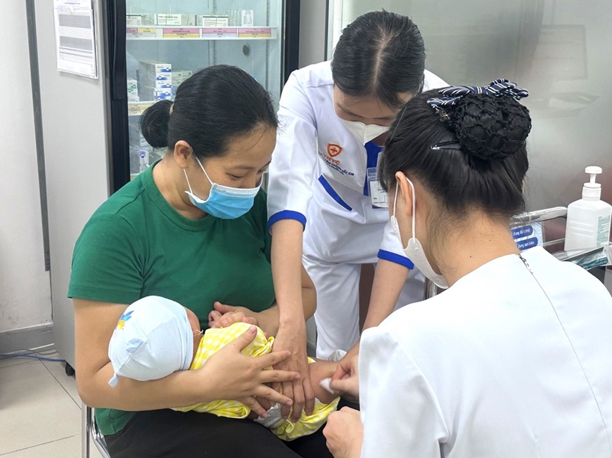 <a title="Báo Quân đội nhân dân | Tin tức quân đội, quốc phòng | Bảo vệ Tổ quốc" style="text-align:center;" href="https://www.qdnd.vn"><img src="https://file3.qdnd.vn/data/images/0/2021/08/11/linh/bannerv2.png" class="vllogo"></a>