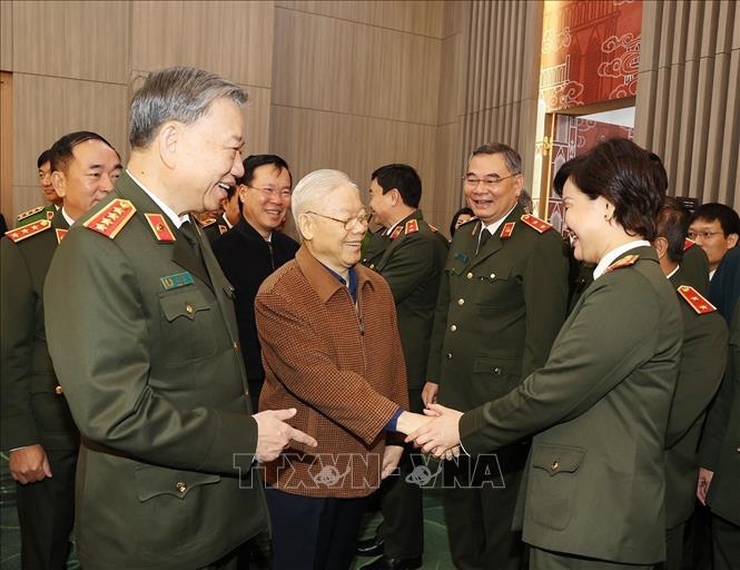 <a title="Báo Quân đội nhân dân | Tin tức quân đội, quốc phòng | Bảo vệ Tổ quốc" style="text-align:center;" href="https://www.qdnd.vn"><img src="https://file3.qdnd.vn/data/images/0/2021/08/11/linh/bannerv2.png" class="vllogo"></a>