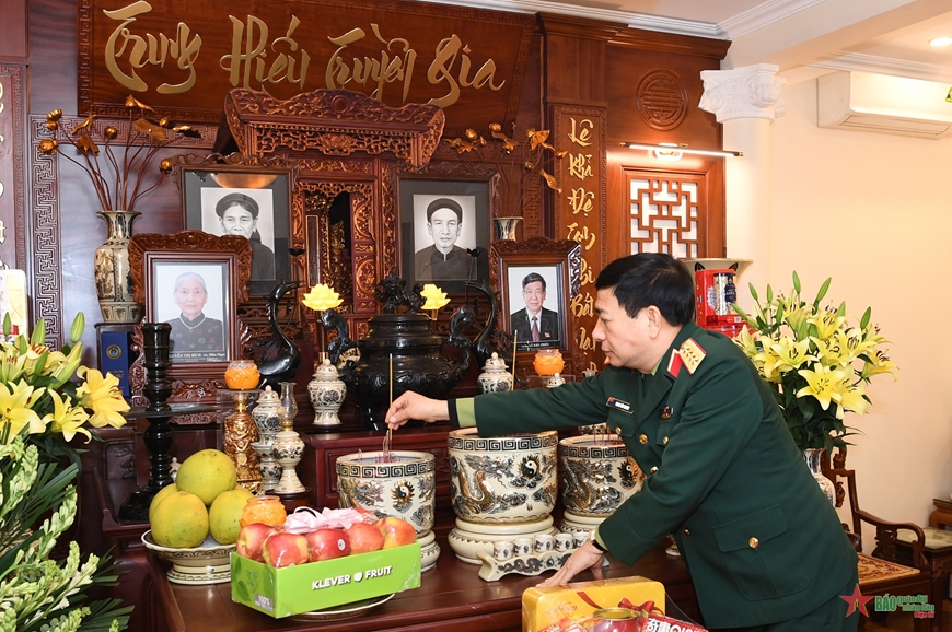 Đại tướng Phan Văn Giang tri ân, thăm hỏi các đồng chí nguyên lãnh đạo Đảng, Nhà nước, Quân đội