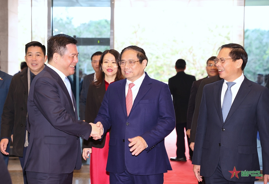 <a title="Báo Quân đội nhân dân | Tin tức quân đội, quốc phòng | Bảo vệ Tổ quốc" style="text-align:center;" href="https://www.qdnd.vn"><img src="https://file3.qdnd.vn/data/images/0/2021/08/11/linh/bannerv2.png" class="vllogo"></a>