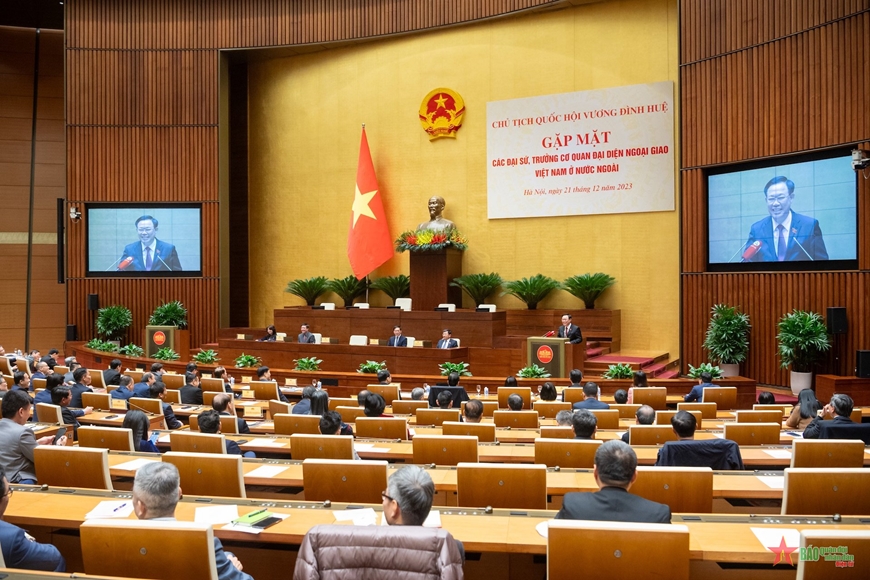<a title="Báo Quân đội nhân dân | Tin tức quân đội, quốc phòng | Bảo vệ Tổ quốc" style="text-align:center;" href="https://www.qdnd.vn"><img src="https://file3.qdnd.vn/data/images/0/2021/08/11/linh/bannerv2.png" class="vllogo"></a>