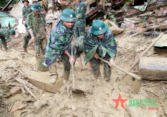 <a title="Báo Quân đội nhân dân | Tin tức quân đội, quốc phòng | Bảo vệ Tổ quốc" style="text-align:center;" href="https://www.qdnd.vn"><img src="https://file3.qdnd.vn/data/images/0/2021/08/11/linh/bannerv2.png" class="vllogo"></a>