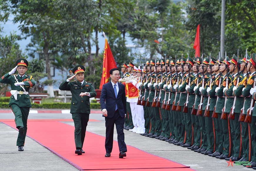 <a title="Báo Quân đội nhân dân | Tin tức quân đội, quốc phòng | Bảo vệ Tổ quốc" style="text-align:center;" href="https://www.qdnd.vn"><img src="https://file3.qdnd.vn/data/images/0/2021/08/11/linh/bannerv2.png" class="vllogo"></a>