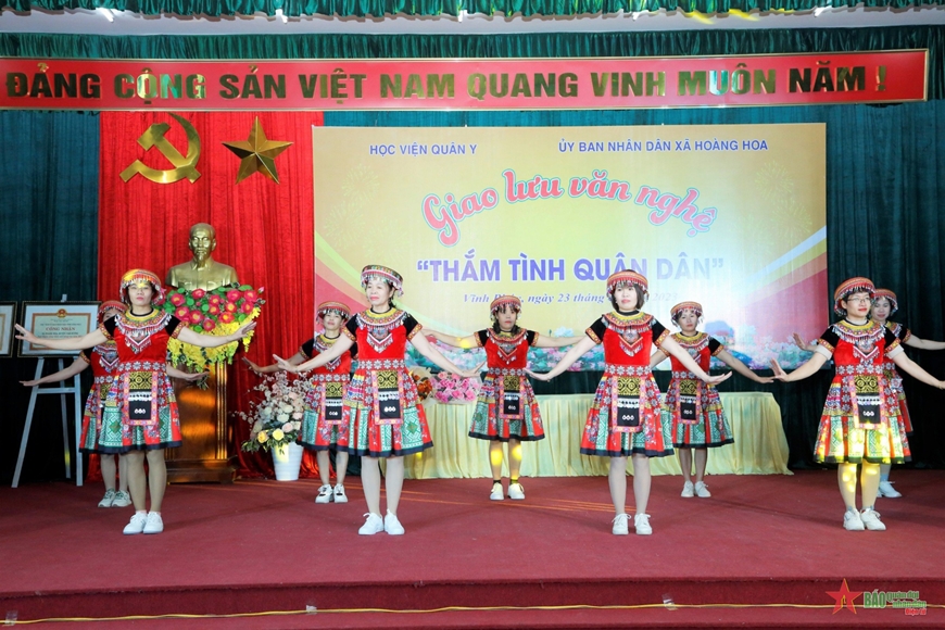 <a title="Báo Quân đội nhân dân | Tin tức quân đội, quốc phòng | Bảo vệ Tổ quốc" style="text-align:center;" href="https://www.qdnd.vn"><img src="https://file3.qdnd.vn/data/images/0/2021/08/11/linh/bannerv2.png" class="vllogo"></a>