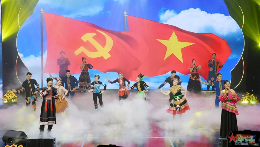 <a title="Báo Quân đội nhân dân | Tin tức quân đội, quốc phòng | Bảo vệ Tổ quốc" style="text-align:center;" href="https://www.qdnd.vn"><img src="https://file3.qdnd.vn/data/images/0/2021/08/11/linh/bannerv2.png" class="vllogo"></a>