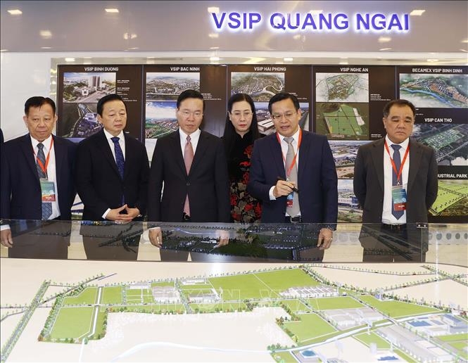 <a title="Báo Quân đội nhân dân | Tin tức quân đội, quốc phòng | Bảo vệ Tổ quốc" style="text-align:center;" href="https://www.qdnd.vn"><img src="https://file3.qdnd.vn/data/images/0/2021/08/11/linh/bannerv2.png" class="vllogo"></a>