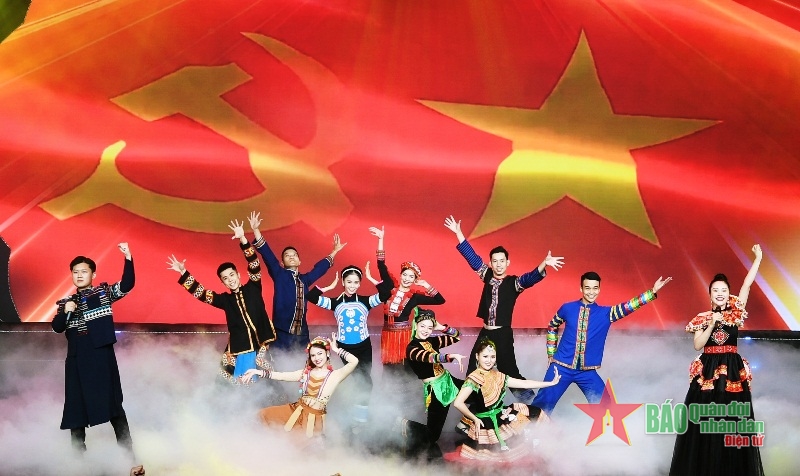 <a title="Báo Quân đội nhân dân | Tin tức quân đội, quốc phòng | Bảo vệ Tổ quốc" style="text-align:center;" href="https://www.qdnd.vn"><img src="https://file3.qdnd.vn/data/images/0/2021/08/11/linh/bannerv2.png" class="vllogo"></a>