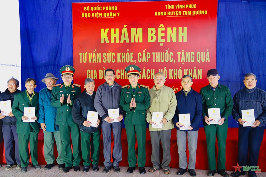 <a title="Báo Quân đội nhân dân | Tin tức quân đội, quốc phòng | Bảo vệ Tổ quốc" style="text-align:center;" href="https://www.qdnd.vn"><img src="https://file3.qdnd.vn/data/images/0/2021/08/11/linh/bannerv2.png" class="vllogo"></a>