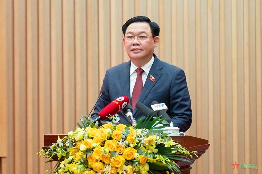 <a title="Báo Quân đội nhân dân | Tin tức quân đội, quốc phòng | Bảo vệ Tổ quốc" style="text-align:center;" href="https://www.qdnd.vn"><img src="https://file3.qdnd.vn/data/images/0/2021/08/11/linh/bannerv2.png" class="vllogo"></a>