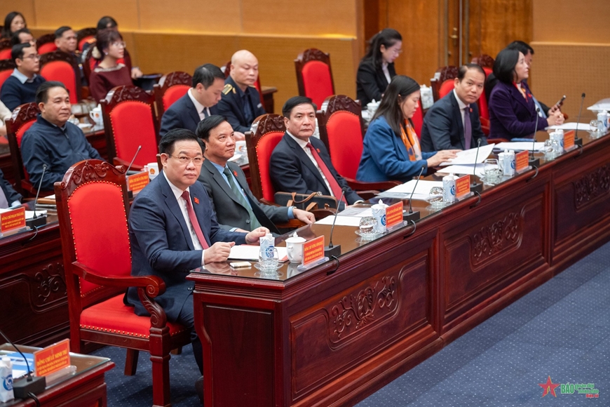 <a title="Báo Quân đội nhân dân | Tin tức quân đội, quốc phòng | Bảo vệ Tổ quốc" style="text-align:center;" href="https://www.qdnd.vn"><img src="https://file3.qdnd.vn/data/images/0/2021/08/11/linh/bannerv2.png" class="vllogo"></a>