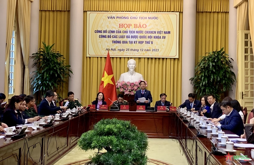 <a title="Báo Quân đội nhân dân | Tin tức quân đội, quốc phòng | Bảo vệ Tổ quốc" style="text-align:center;" href="https://www.qdnd.vn"><img src="https://file3.qdnd.vn/data/images/0/2021/08/11/linh/bannerv2.png" class="vllogo"></a>