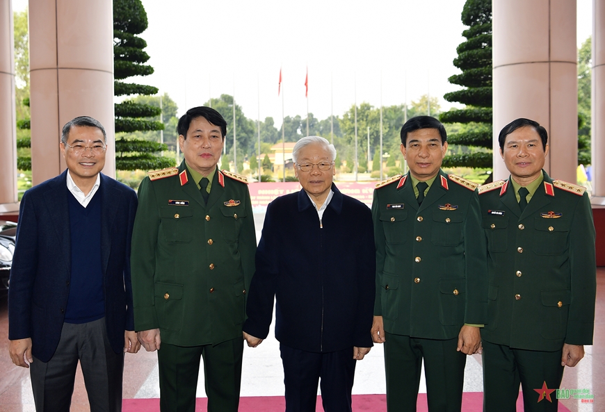 <a title="Báo Quân đội nhân dân | Tin tức quân đội, quốc phòng | Bảo vệ Tổ quốc" style="text-align:center;" href="https://www.qdnd.vn"><img src="https://file3.qdnd.vn/data/images/0/2021/08/11/linh/bannerv2.png" class="vllogo"></a>
