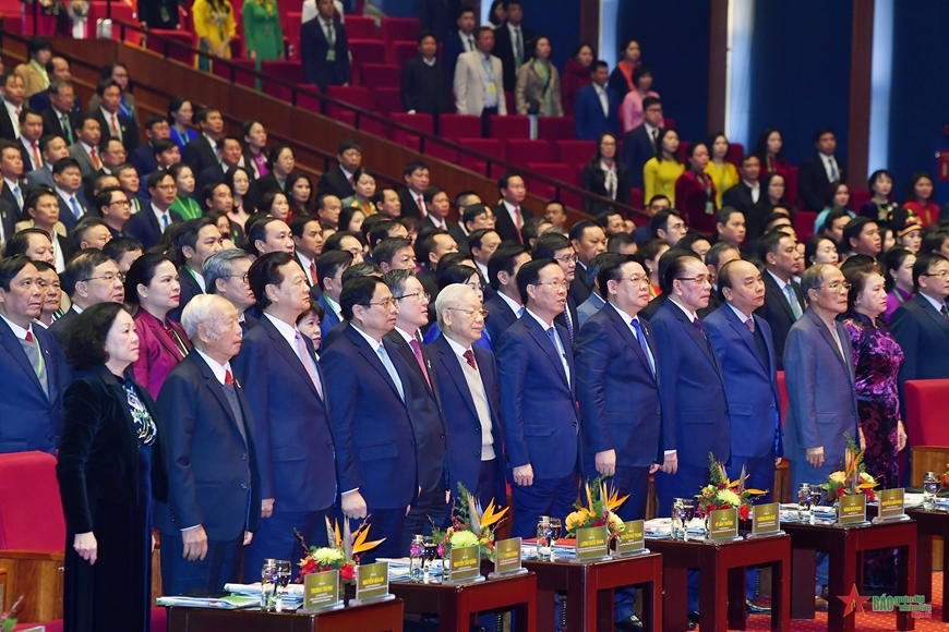 <a title="Báo Quân đội nhân dân | Tin tức quân đội, quốc phòng | Bảo vệ Tổ quốc" style="text-align:center;" href="https://www.qdnd.vn"><img src="https://file3.qdnd.vn/data/images/0/2021/08/11/linh/bannerv2.png" class="vllogo"></a>