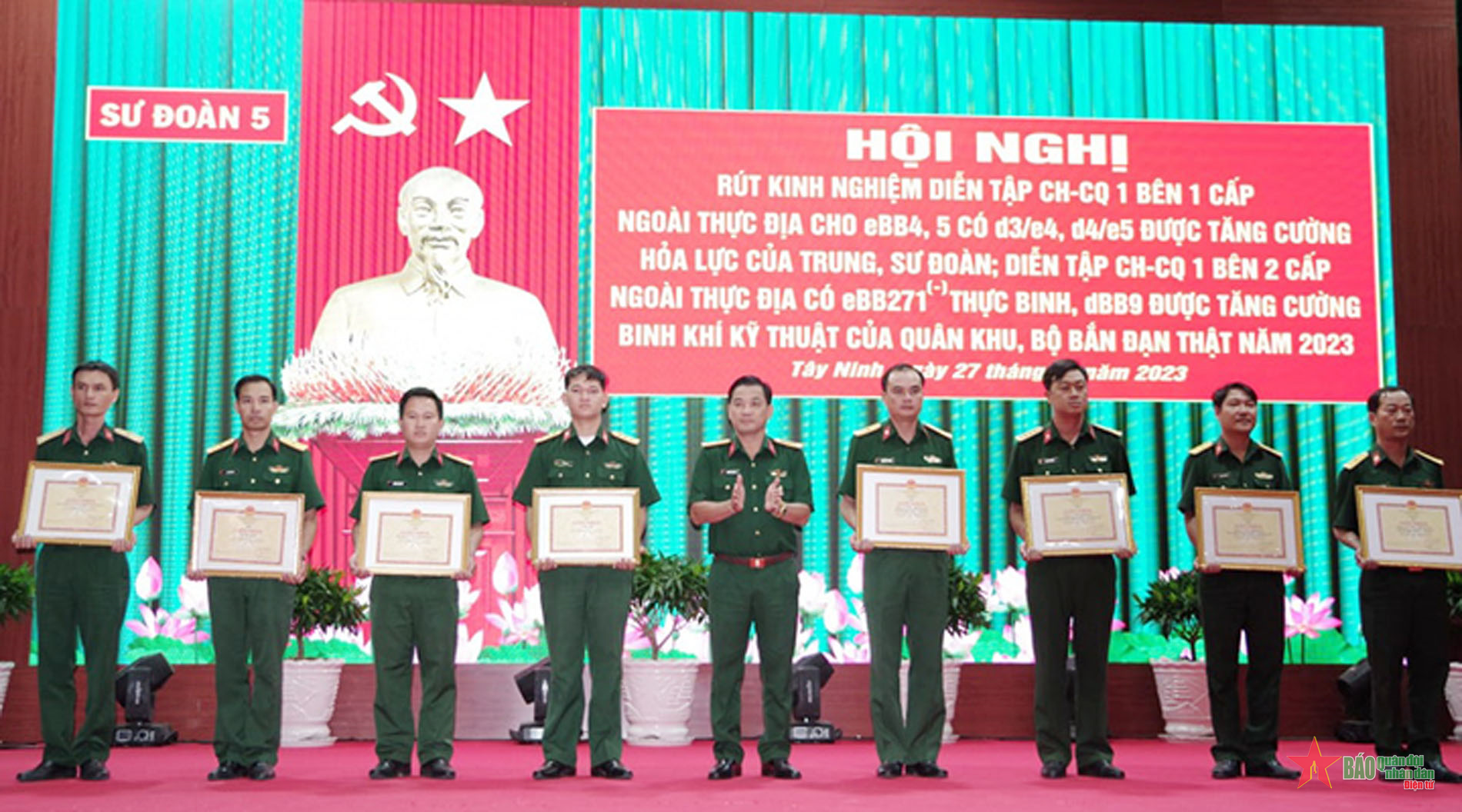 Sư đoàn 5 (Quân khu 7) rút kinh nghiệm diễn tập chiến thuật có bắn đạn thật năm 2023