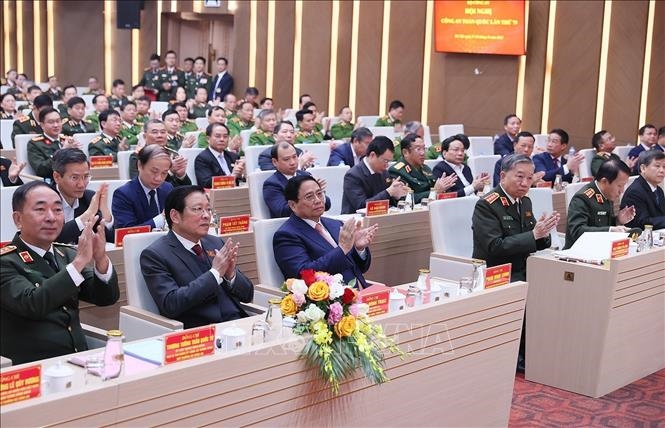 <a title="Báo Quân đội nhân dân | Tin tức quân đội, quốc phòng | Bảo vệ Tổ quốc" style="text-align:center;" href="https://www.qdnd.vn"><img src="https://file3.qdnd.vn/data/images/0/2021/08/11/linh/bannerv2.png" class="vllogo"></a>