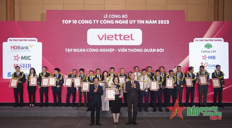 <a title="Báo Quân đội nhân dân | Tin tức quân đội, quốc phòng | Bảo vệ Tổ quốc" style="text-align:center;" href="https://www.qdnd.vn"><img src="https://file3.qdnd.vn/data/images/0/2021/08/11/linh/bannerv2.png" class="vllogo"></a>