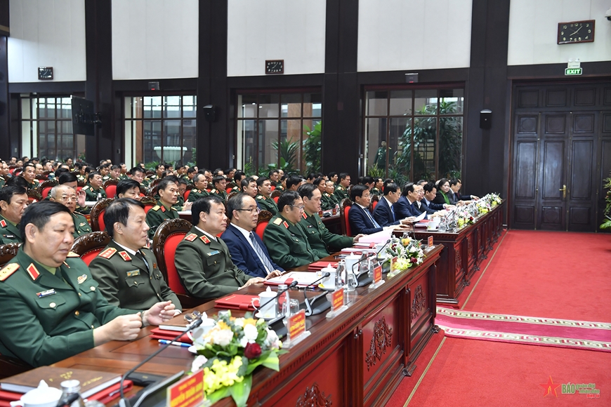 <a title="Báo Quân đội nhân dân | Tin tức quân đội, quốc phòng | Bảo vệ Tổ quốc" style="text-align:center;" href="https://www.qdnd.vn"><img src="https://file3.qdnd.vn/data/images/0/2021/08/11/linh/bannerv2.png" class="vllogo"></a>