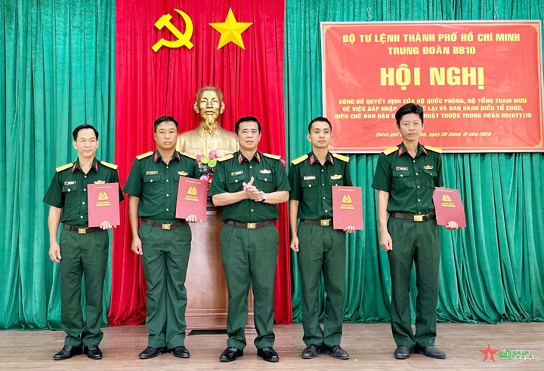 Các trung đoàn thuộc Bộ tư lệnh TP Hồ Chí Minh sáp nhập, tổ chức lại Ban Hậu cần, Ban Kỹ thuật