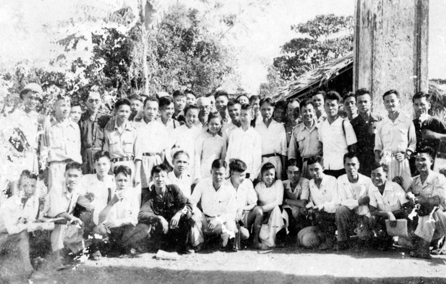Đồng chí Nguyễn Chí Thanh chỉ đạo thực hiện đường lối “toàn dân kháng chiến” trên Chiến trường Bình - Trị - Thiên (1946 - 1950)