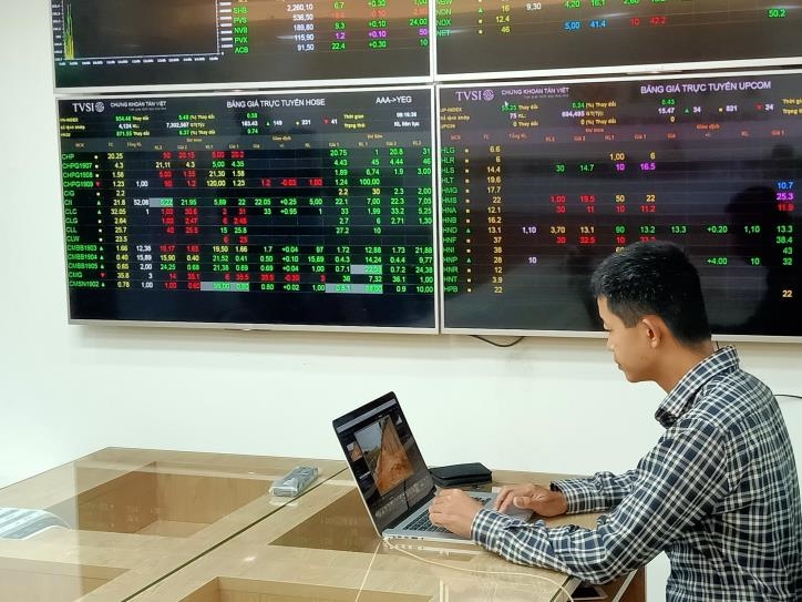 <a title="Báo Quân đội nhân dân | Tin tức quân đội, quốc phòng | Bảo vệ Tổ quốc" style="text-align:center;" href="https://www.qdnd.vn"><img src="https://file3.qdnd.vn/data/images/0/2021/08/11/linh/bannerv2.png" class="vllogo"></a>
