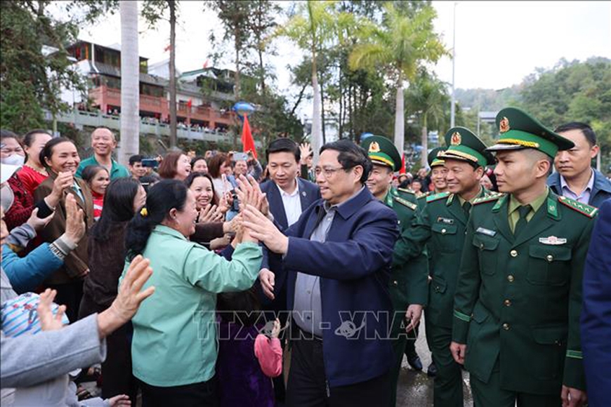 <a title="Báo Quân đội nhân dân | Tin tức quân đội, quốc phòng | Bảo vệ Tổ quốc" style="text-align:center;" href="https://www.qdnd.vn"><img src="https://file3.qdnd.vn/data/images/0/2021/08/11/linh/bannerv2.png" class="vllogo"></a>