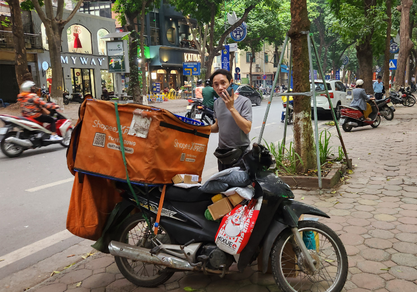 <a title="Báo Quân đội nhân dân | Tin tức quân đội, quốc phòng | Bảo vệ Tổ quốc" style="text-align:center;" href="https://www.qdnd.vn"><img src="https://file3.qdnd.vn/data/images/0/2021/08/11/linh/bannerv2.png" class="vllogo"></a>