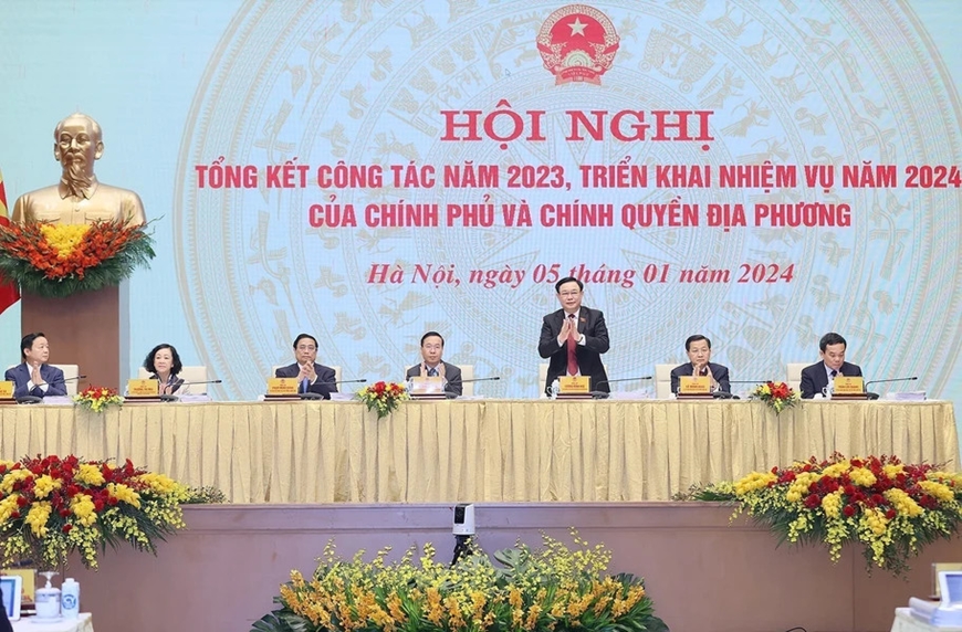 <a title="Báo Quân đội nhân dân | Tin tức quân đội, quốc phòng | Bảo vệ Tổ quốc" style="text-align:center;" href="https://www.qdnd.vn"><img src="https://file3.qdnd.vn/data/images/0/2021/08/11/linh/bannerv2.png" class="vllogo"></a>