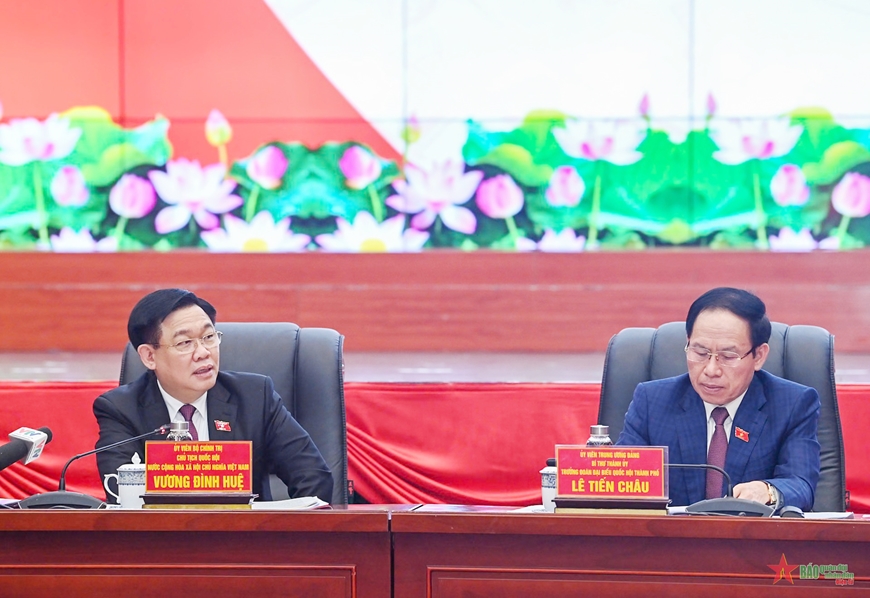 <a title="Báo Quân đội nhân dân | Tin tức quân đội, quốc phòng | Bảo vệ Tổ quốc" style="text-align:center;" href="https://www.qdnd.vn"><img src="https://file3.qdnd.vn/data/images/0/2021/08/11/linh/bannerv2.png" class="vllogo"></a>