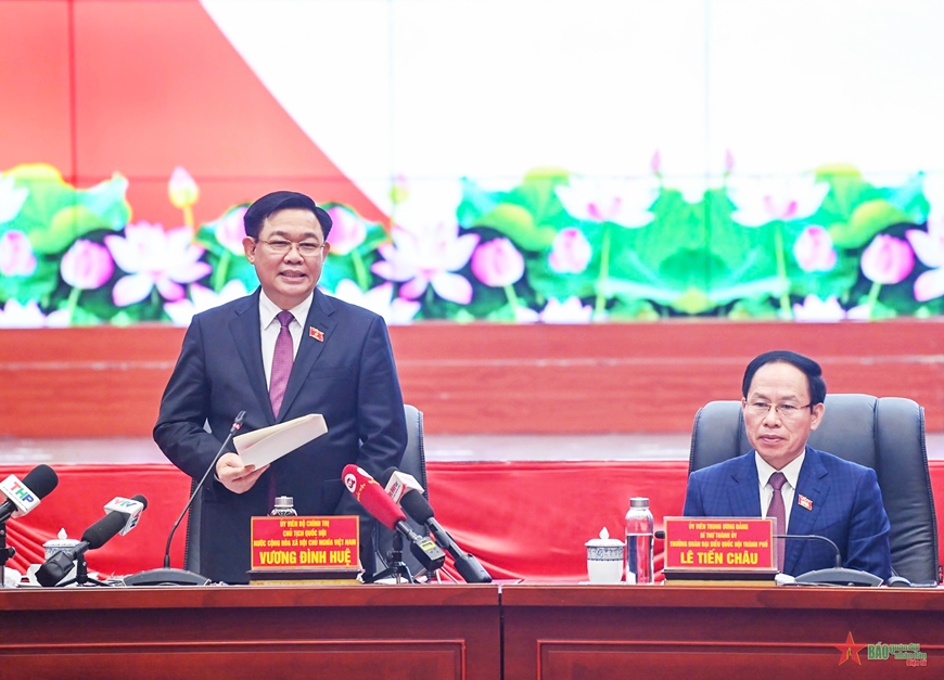 <a title="Báo Quân đội nhân dân | Tin tức quân đội, quốc phòng | Bảo vệ Tổ quốc" style="text-align:center;" href="https://www.qdnd.vn"><img src="https://file3.qdnd.vn/data/images/0/2021/08/11/linh/bannerv2.png" class="vllogo"></a>